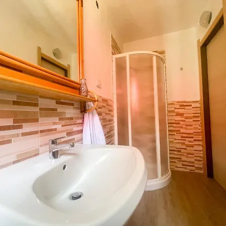 Casavacanze2000 Holiday home Monte Nai